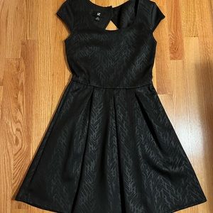 🌻iZ Byer black dress